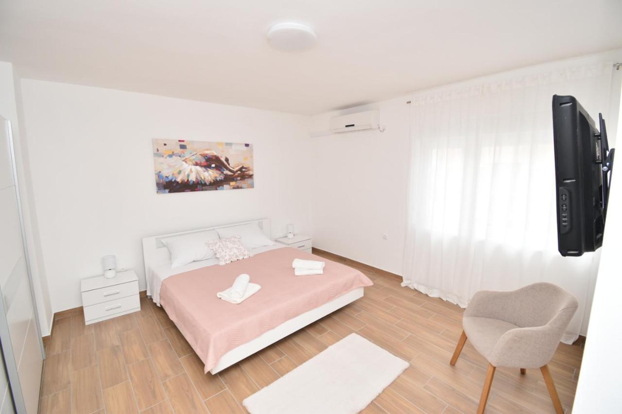 Apartments Ivan Zadar Bagian luar foto