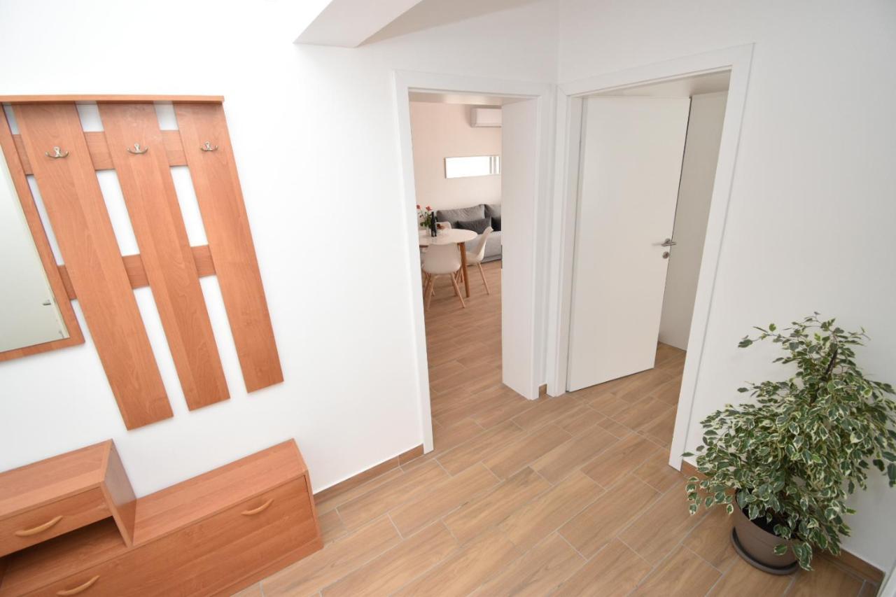 Apartments Ivan Zadar Bagian luar foto